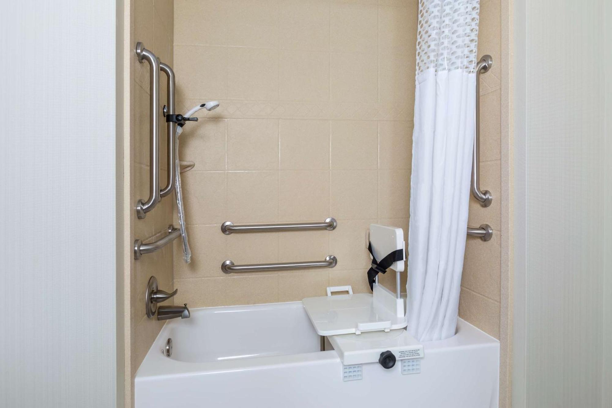 Hampton Inn & Suites Philadelphia Montgomeryville North Wales Екстериор снимка