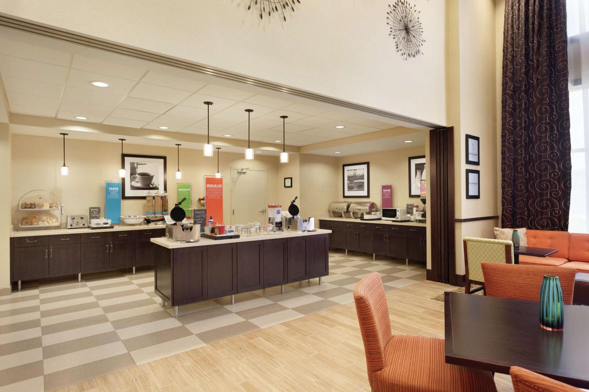 Hampton Inn & Suites Philadelphia Montgomeryville North Wales Екстериор снимка