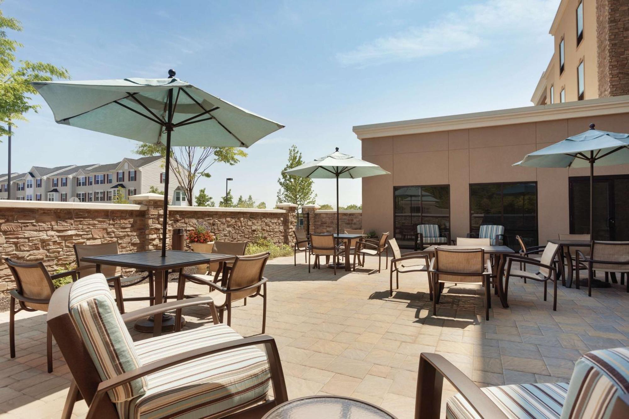 Hampton Inn & Suites Philadelphia Montgomeryville North Wales Екстериор снимка