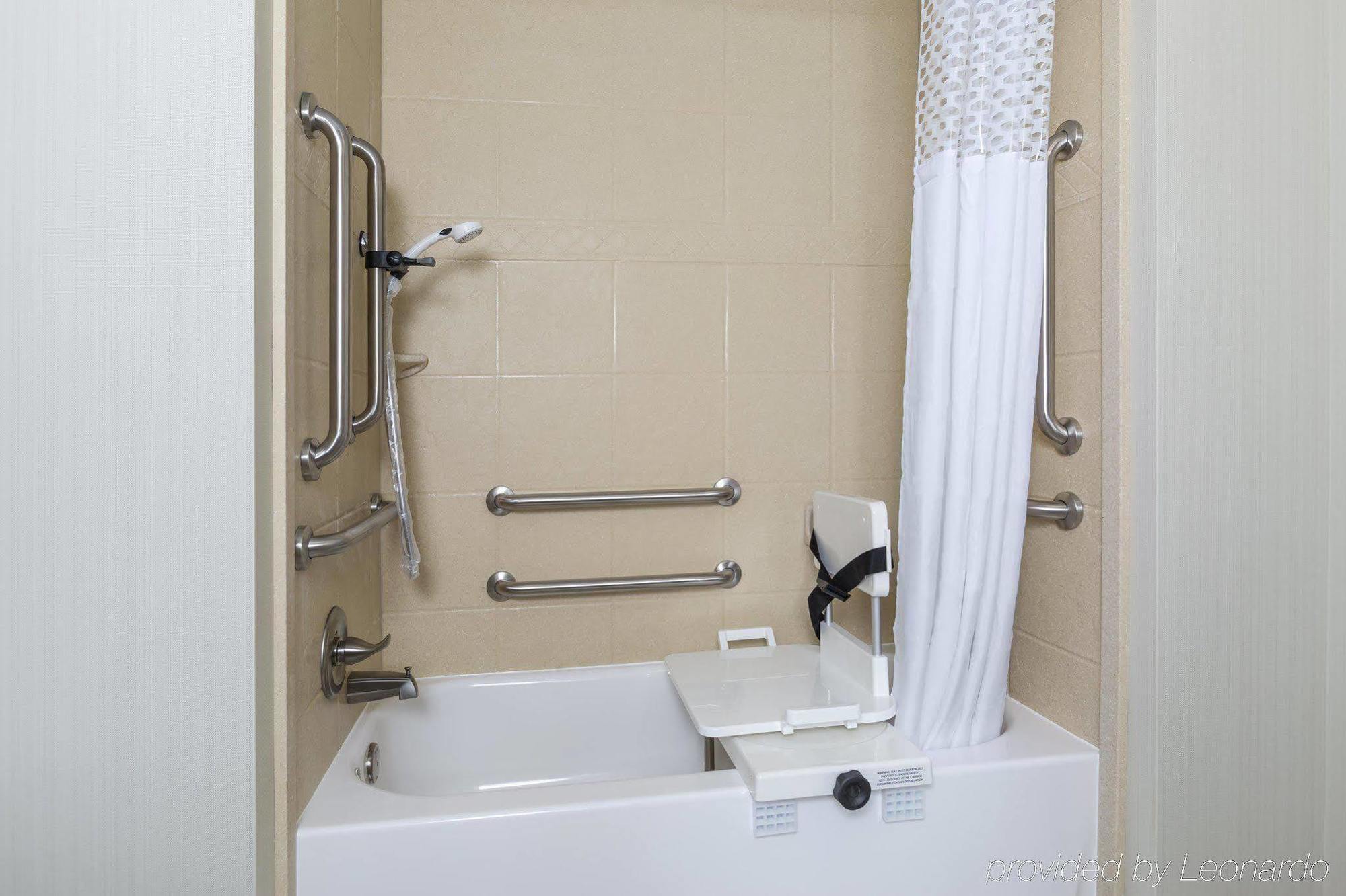 Hampton Inn & Suites Philadelphia Montgomeryville North Wales Екстериор снимка